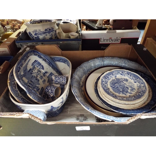 249 - A mixed selection of assorted blue and white china to include wash, bowl, plates, miniature tea pots... 