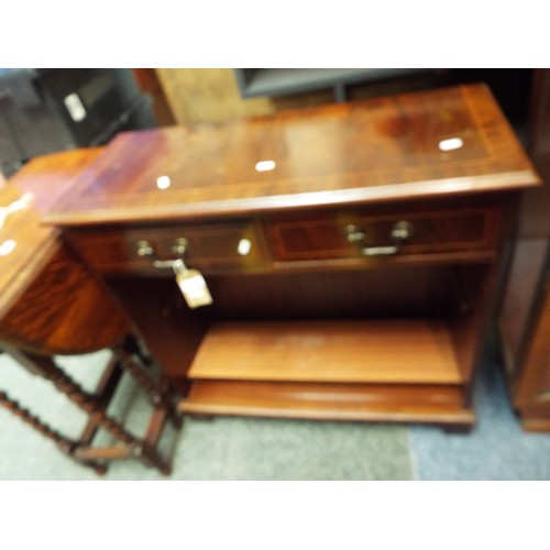 Lot 596       