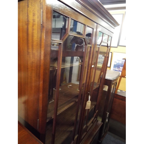 Lot 604       