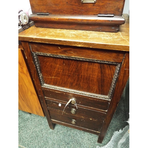 Lot 651       