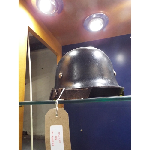 102 - A German civil helmet