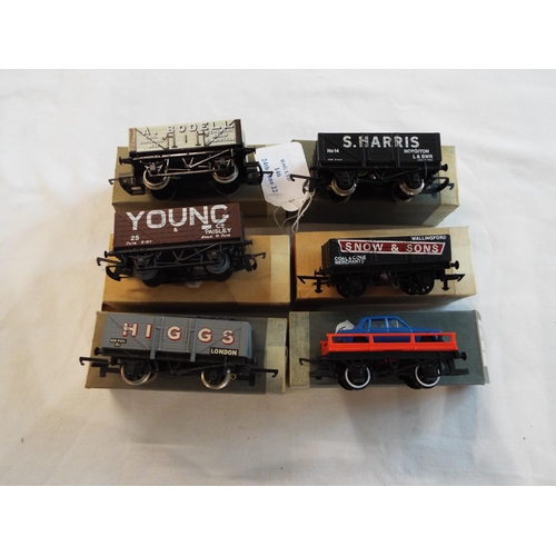 146 - A Liliput Trix 1661 private 7 plank 'Young & Co' wagon, a Hornby 012 private 5 plank 'A. Bodell' wag... 