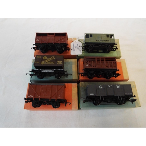 154 - An Airfix 54370 GWR LWB coal open wagon, a Hornby Dublo BR vent van, a Hornby Dublo BR 8 ton cattle ... 