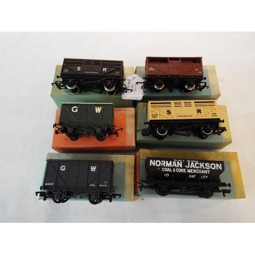 155 - A Hornby 106 LWB SR fawn sheep van, a Cooper Craft GWR grey vent van, a Hornby 106 Southern sheep va... 