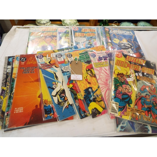 58 - A selection of vintage DC Giant Legion of Super Heroes comics (26)