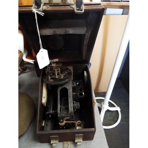 207 - A boxed WWII RAF sextant