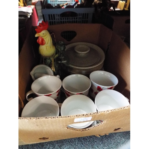 314 - A set of six poppy decorated mugs, cockerel, pestle and mortar and a tureen