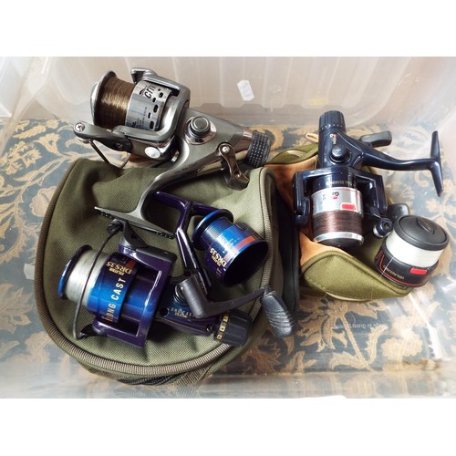 429 - A mixed selection of fishing reels to include an Abu Garcia Cardinal, a Crivit Freespool 5000, Silst... 