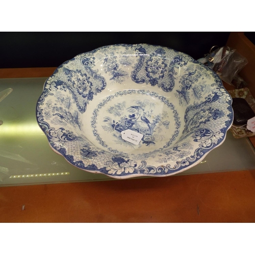 11 - A large blue and white 'Chinese Birds', bowl