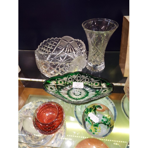 45 - A mixed selection of glass ware to include a Maltese paperweight