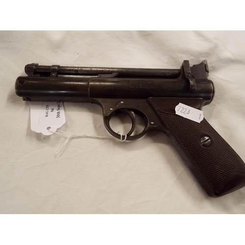 94 - A Webley Scott Senior .22 air pistol