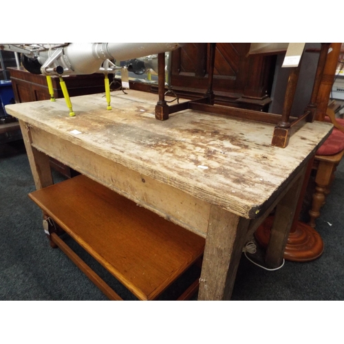 536 - An antique pine dining table