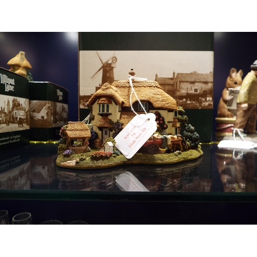 74 - A Lilliput Lane 'Beekeepers Cottage' boxed with certificate