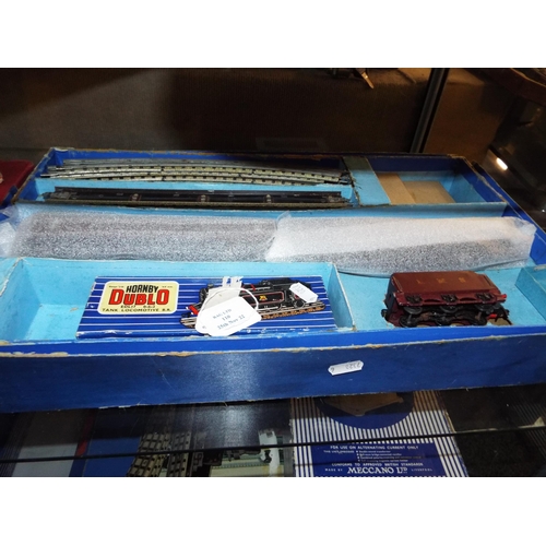 110 - A Hornby Dublo electric train set missing locomotive and a boxed tank locomotive