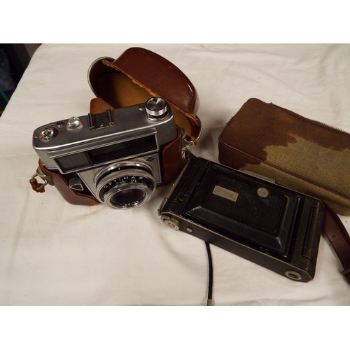 140 - A vintage Agfa Optima III and a Kodak Vollenda 620 camera