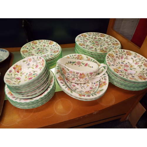 27 - A selection of Minton 'Haddon Hall' tableware to include vegetable bowls, sauce boat, ten dinner pla... 