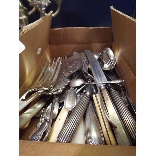 73 - A box of assorted cutlery and fish slice and knife