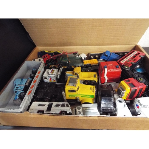 101 - A box of assorted Matchbox and Lesney die-cast vehicles