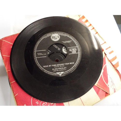 79 - A mixed selection of 45rpm to include 'Adam Faith', 'The Shadows', 'Elvis Presley' etc