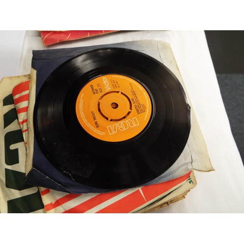 79 - A mixed selection of 45rpm to include 'Adam Faith', 'The Shadows', 'Elvis Presley' etc