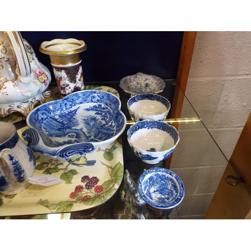 95 - A mixed selection of assorted china to include 'Imari' vase, trefoil dish, tea-pots etc