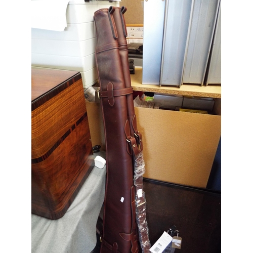 321 - A double woollen lined gun case