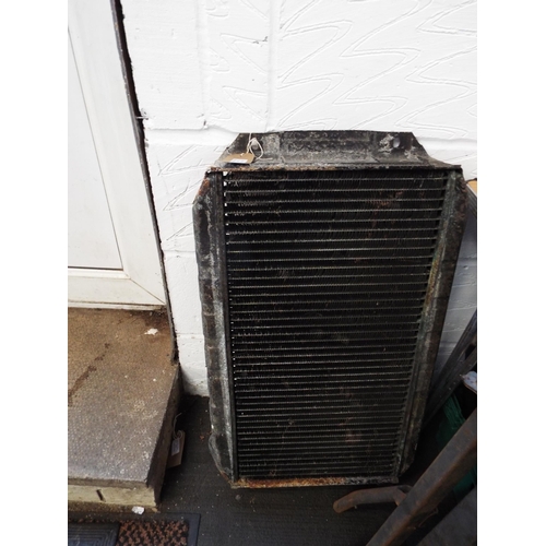 500 - Possibly a late 1960's radiator, not tested