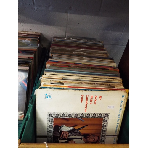 692 - A box of classical LP records