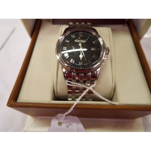 186 - A boxed as new Ingersoll Grafton stainless steel gents wristwatch having Roman numerals and date ape... 