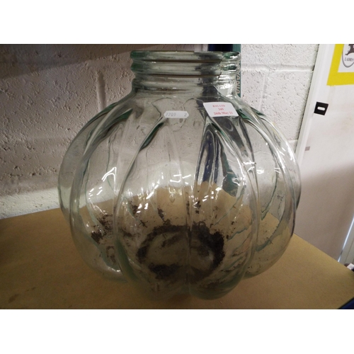 349 - A pumpkin shape glass container