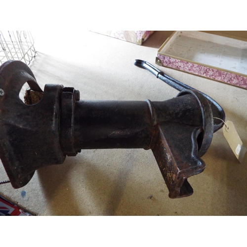 364 - A vintage cast iron hand water pump