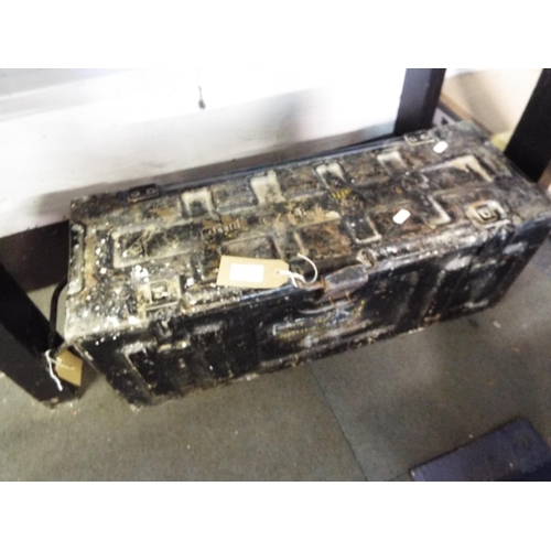 380 - A WWII military MK1 artillery box