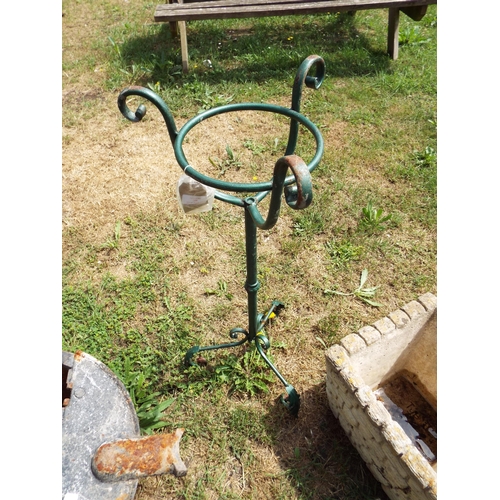 268 - A green painted garden plant stand