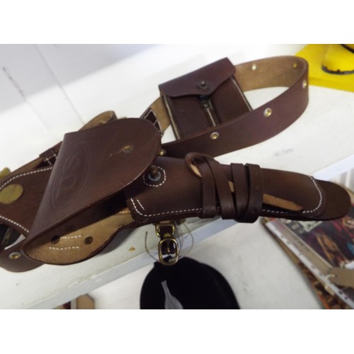 464 - A US tan leather belt and holster