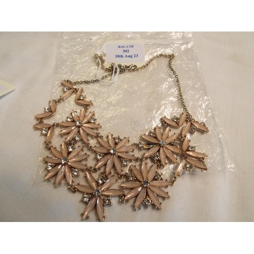 Lot 302       