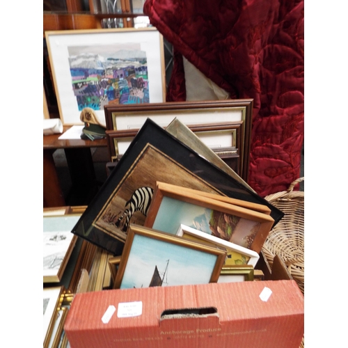 525 - A large selection of prints to include birds etc
