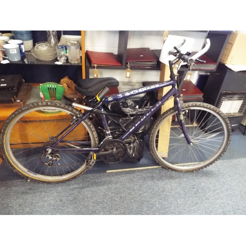 534 - An Apollo 15 gear mountain bike