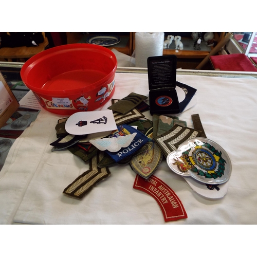 231 - A mixed selection of assorted cloth badges to include Royal Navy, Royal Canadian Air Cadets, RAF, Sp... 