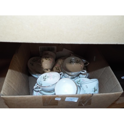 365 - A Paragon part tea-set