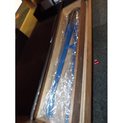 366 - A boxed as new pair of bolt cutters