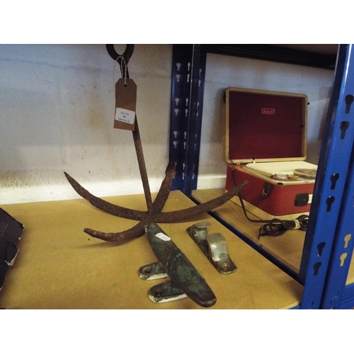 382 - A small boat anchor together with one bronze and one plated boat fittings