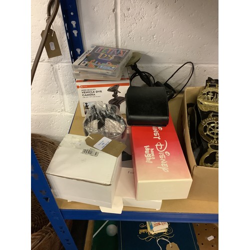 386 - A boxed Apachie Keyboard for an iPad 2/3/4 together with boxed Cards against Disney game, a cup hold... 