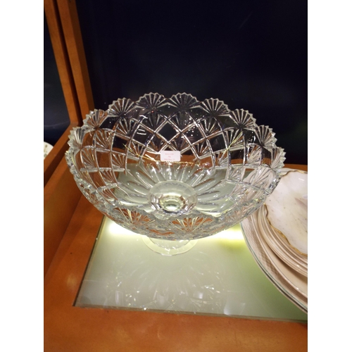 54 - A heavy lead crystal table centre piece