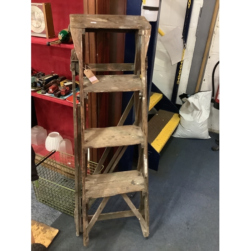 622 - A vintage pair of wooden step ladders