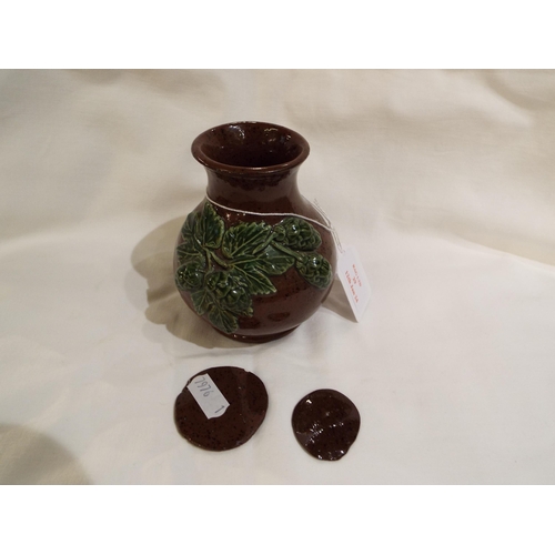 29 - A Dennis Townsend Rye Pottery vase 4