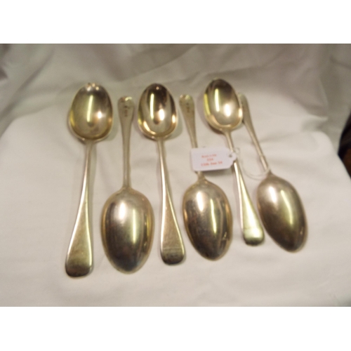 224 - A set of six fiddle pattern London 1912 silver table spoons 13.5 oz