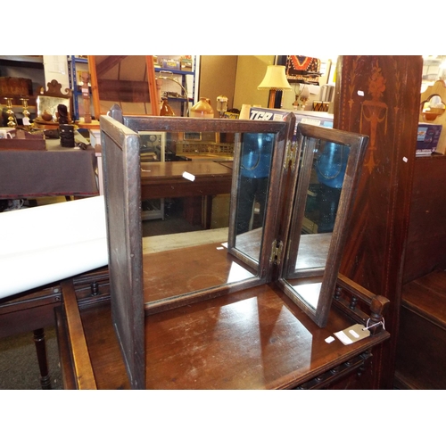 577 - A 19thC oak triple aspect dressing mirror