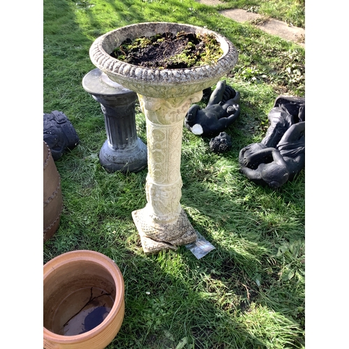 303 - A concrete garden bird bath A/F