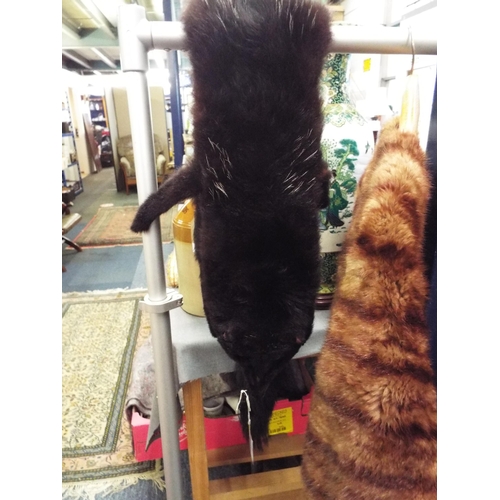 372 - A vintage fox fur stole