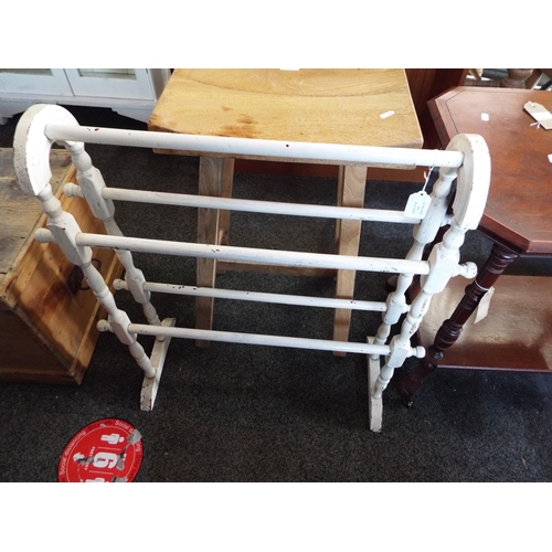 541 - A painted pine towel rail